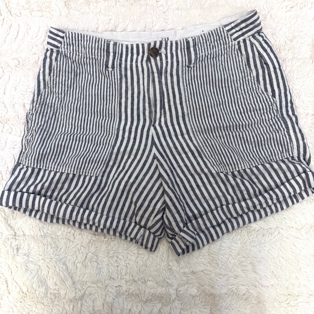 : GAP Women’s Girlfriend Chino Shorts – Size 6 Linen Cotton White & Blue Stripes